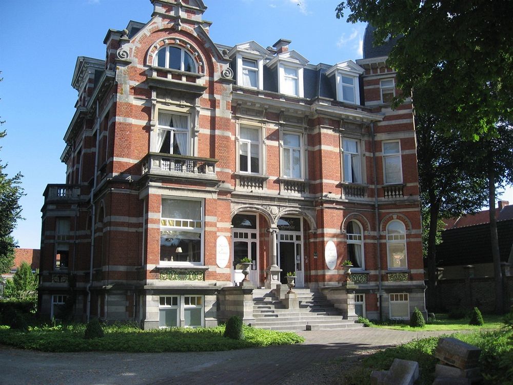 B&B 'T Kasteel & 'T Koetshuys Veurne Exteriér fotografie